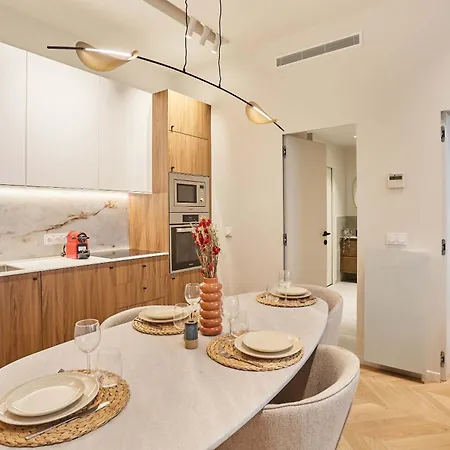 Superb Ac Center Of Parigi